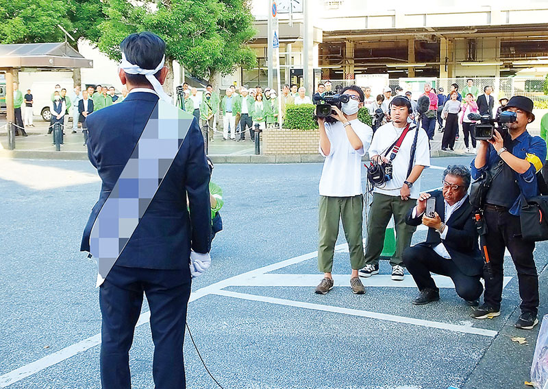 街頭演説で政策を訴える埼玉13区の候補者