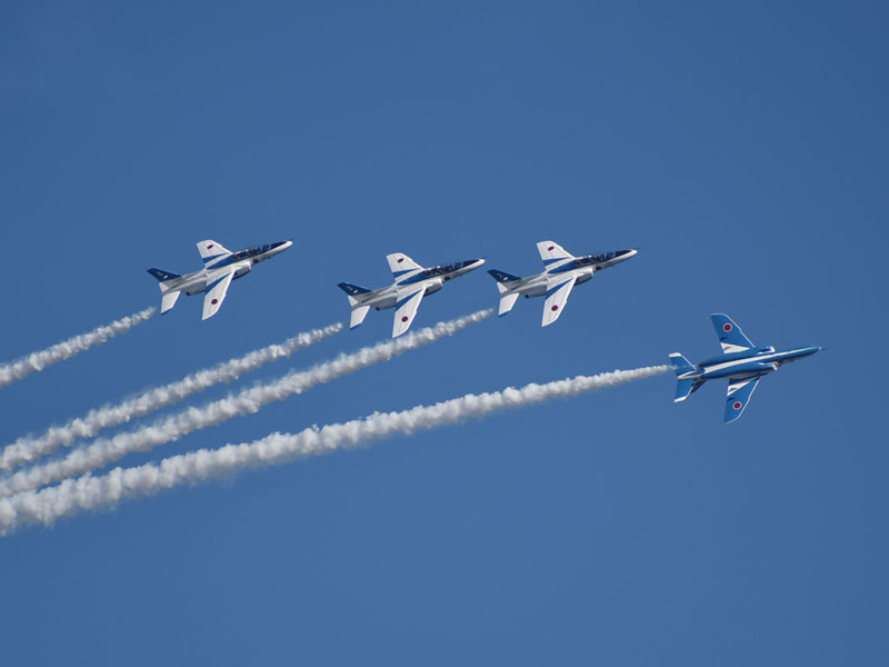 入間航空祭では5年ぶりの飛行となったブルーインパルス