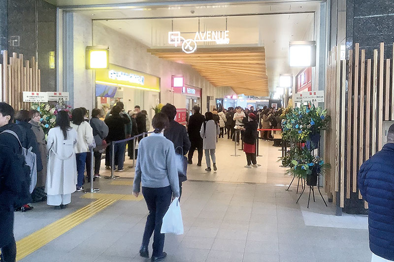 つくばエクスプレス八潮駅高架下にオープンした「TXアベニュー八潮」