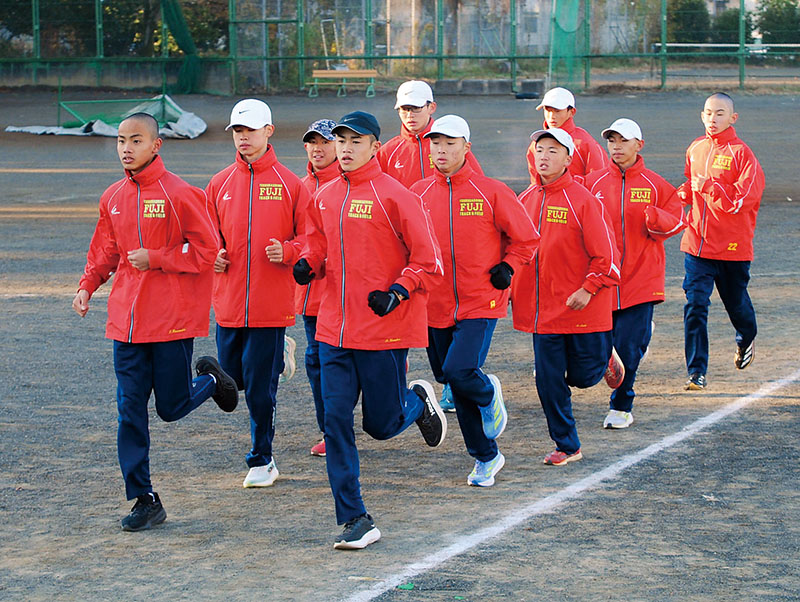 高い総合力で初の全国大会に挑んだ男子の鶴ケ島藤