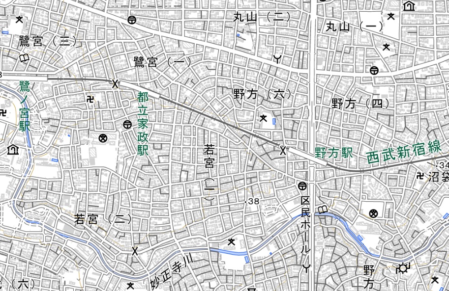 人身事故が発生した野方―都立家政駅間の周辺図（国土地理院HPから）