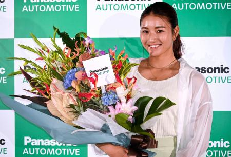 横浜市で行われたイベントに出席した、サーフィン女子でパリ五輪代表の松田詩野＝２７日