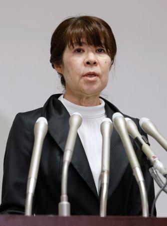 　女性初の検事総長に就任し、記者会見する畝本直美氏＝９日夜、東京・霞が関