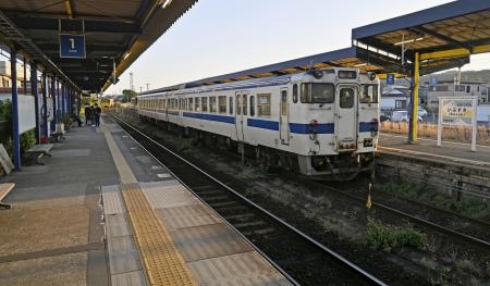 ＪＲ指宿枕崎線の指宿駅＝２０２３年１２月、鹿児島県指宿市