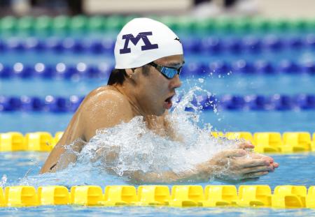 男子２００メートル平泳ぎで優勝した広島偉来＝東京アクアティクスセンター