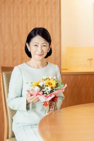 ５８歳の誕生日を迎えられる秋篠宮妃紀子さま＝８月１４日、東京・元赤坂の宮邸（宮内庁提供）