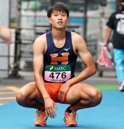 　男子４００メートル障害準決勝で世界選手権の参加標準記録を突破した井之上駿太＝ＵｖａｎｃｅとどろきスタジアムｂｙＦｕｊｉｔｓｕ