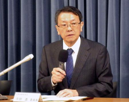 記者会見する政府・地震調査委員会の平田直委員長＝９日午後、文科省