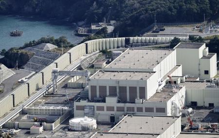 　宮城県の東北電力女川原発２号機＝２４日（共同通信社機から）