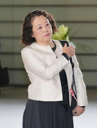 　政労使会議出席のため、首相官邸に入る連合の芳野友子会長＝２６日午後